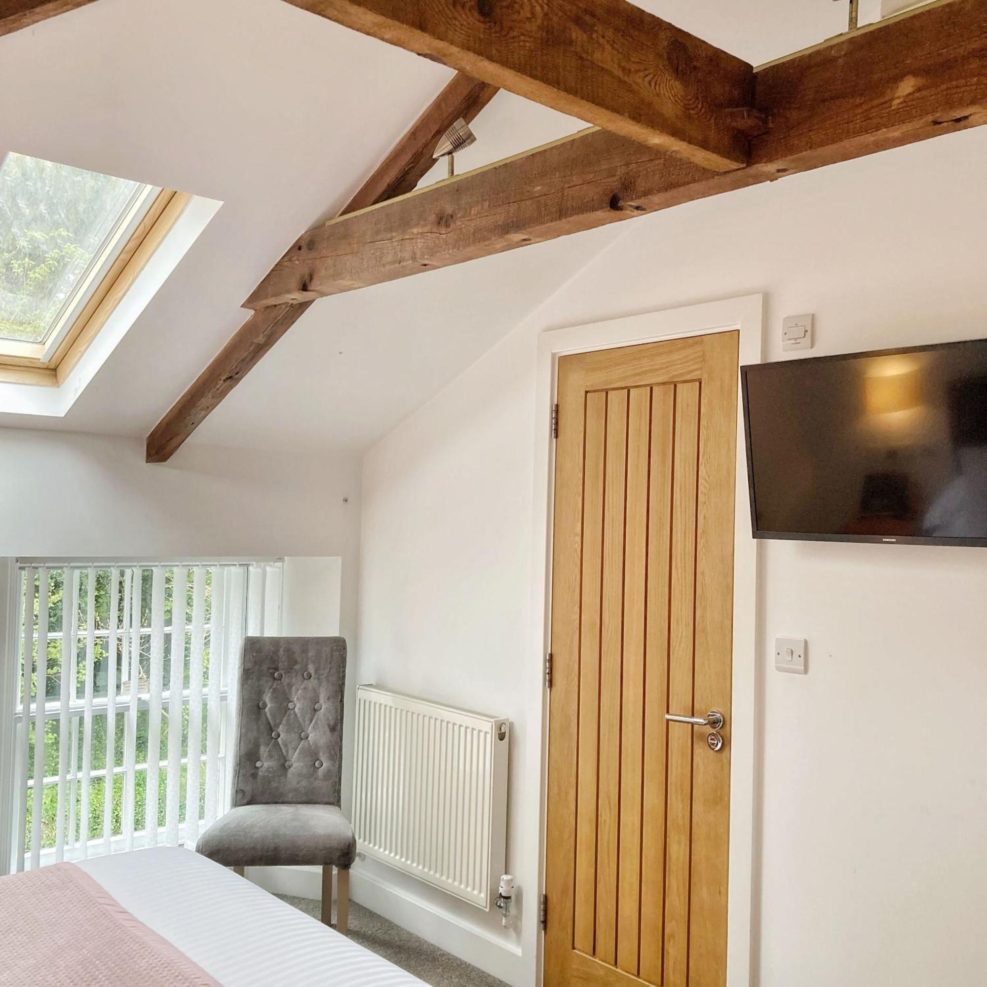 The Britannia Inn & Waves Restaurant St Austell Room photo
